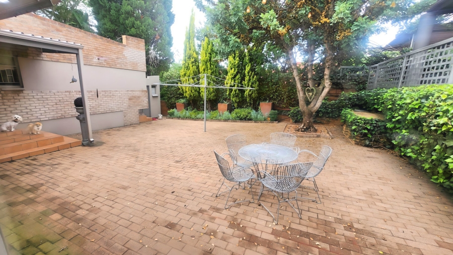 5 Bedroom Property for Sale in Doringkruin North West